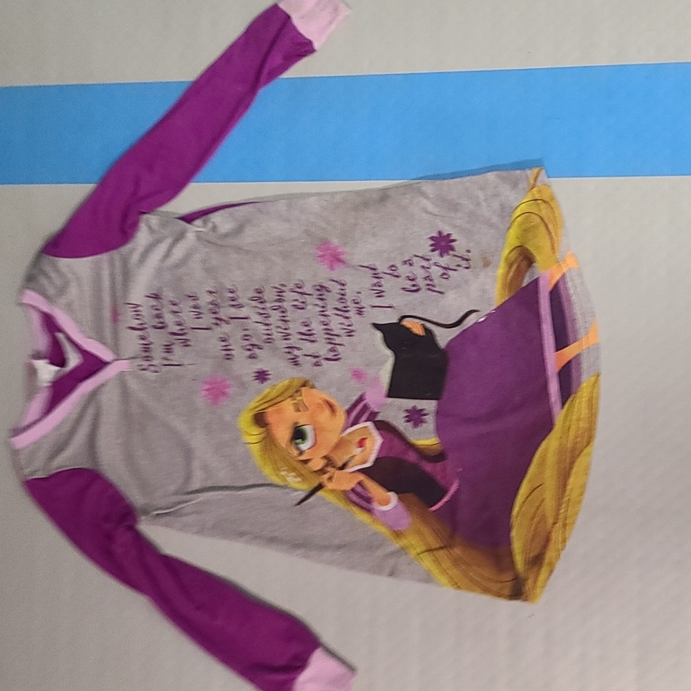 Girls reponsle night gown size 6